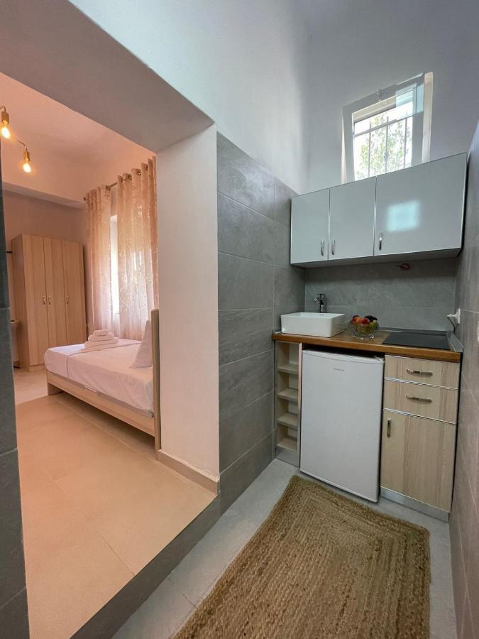 Skrapari Studio Apartment Zhaban Exterior foto